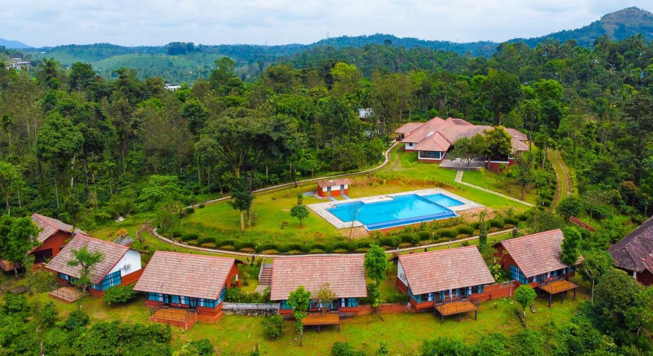 Pranavam Resort & Spa Tariyod Exterior foto