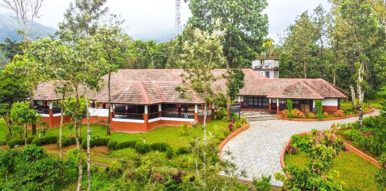 Pranavam Resort & Spa Tariyod Exterior foto